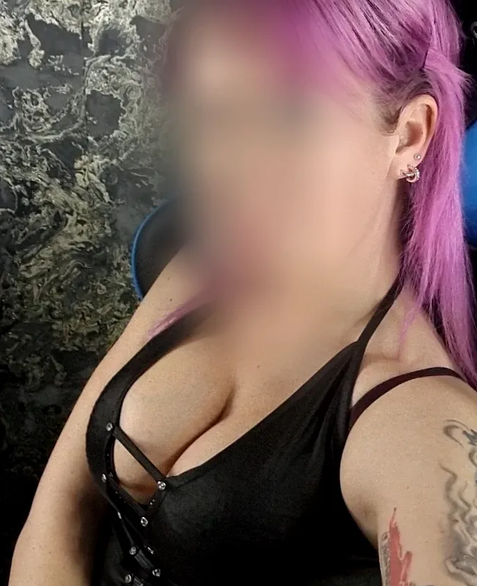 Amy, 37