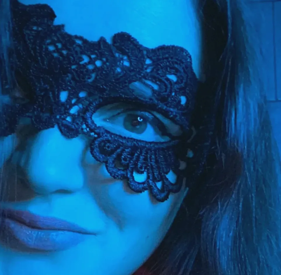 Daisy, 29