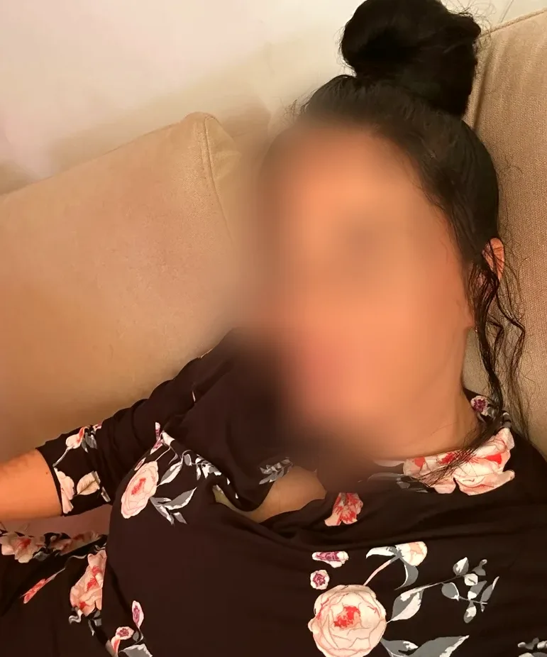 Holly, 36