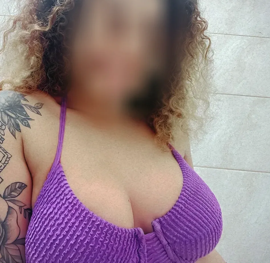 Iona, 32