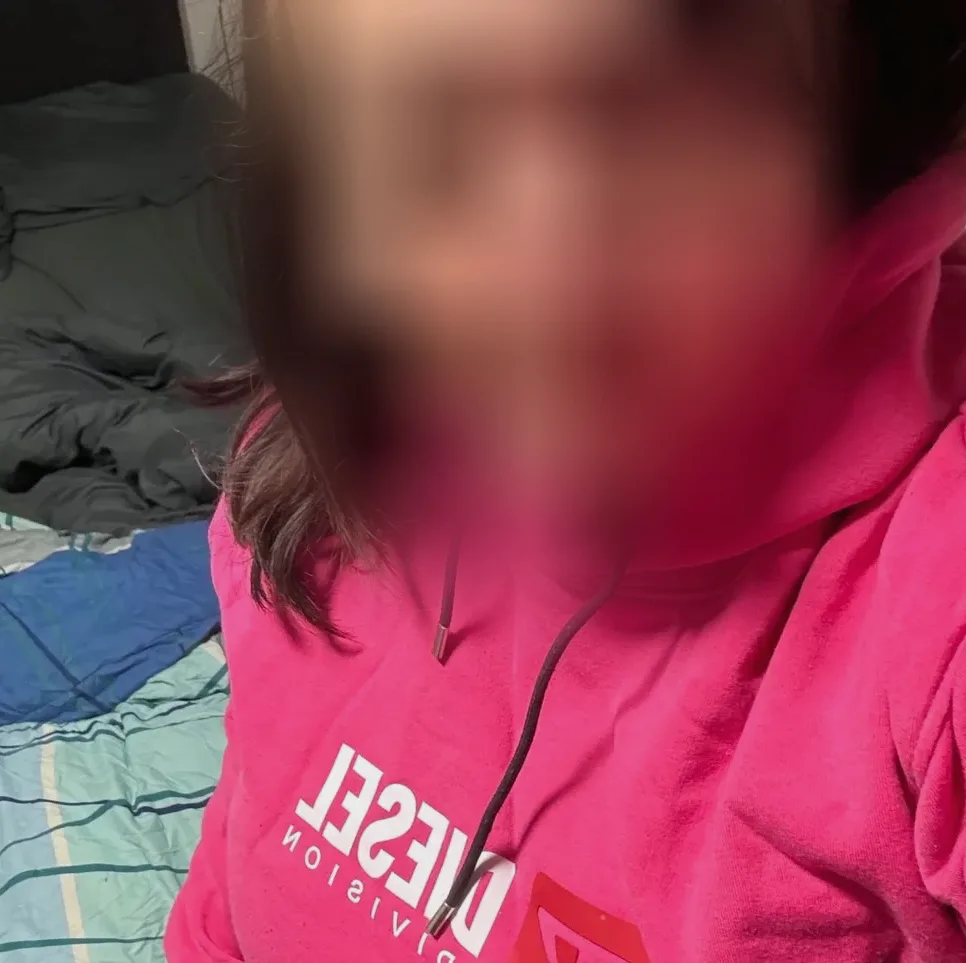 Kelly, 30