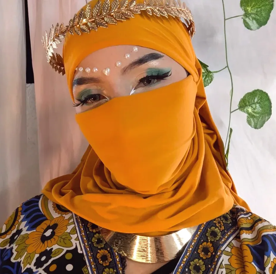 Natasha, 28