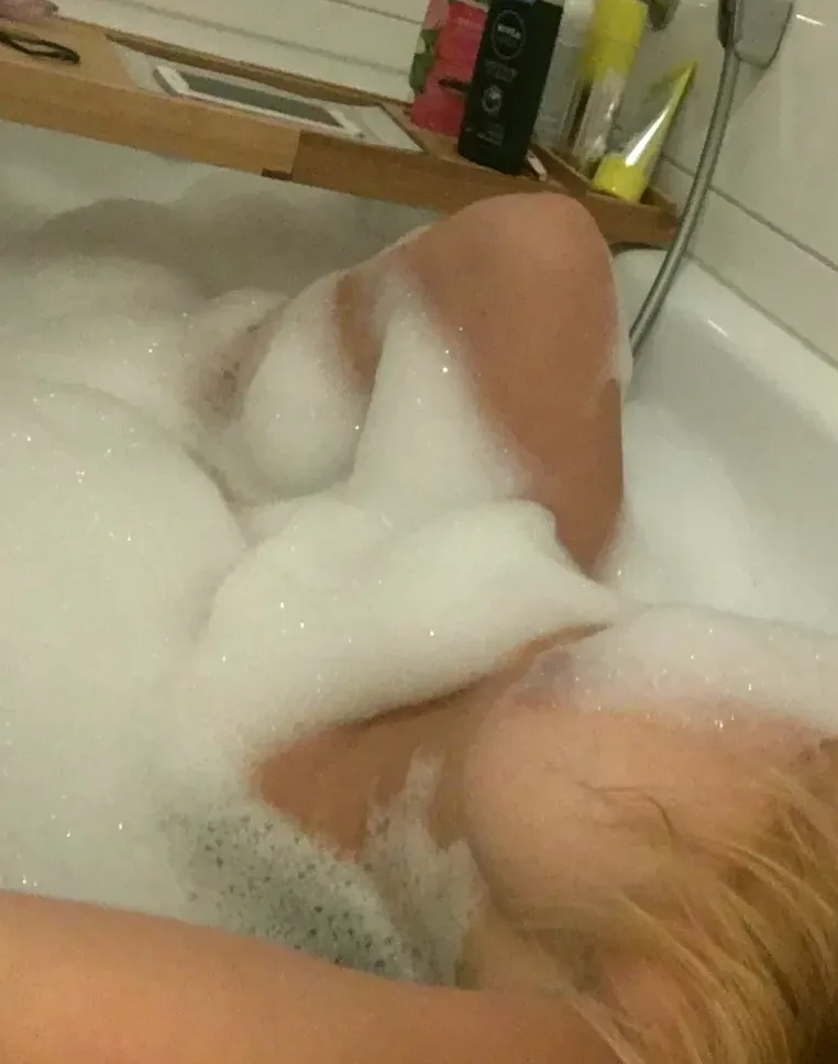 Sophie, 20